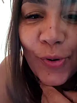 soy sofie1 online show from February 4, 2026, 1:11 am