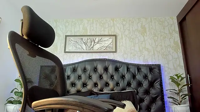 Lander Cruz online show from March 13, 2026, 9:09 pm