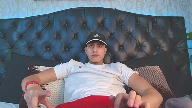 Lander Cruz online show from February 2, 2026, 7:13 pm