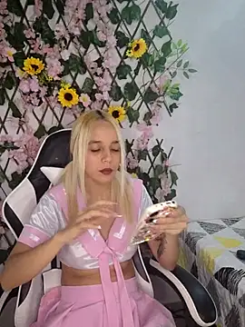 KasumiSophia online show from April 11, 2026, 12:09 pm