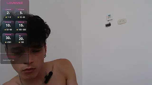 Snapshot of hottie_couplee chatting on March 4, 2026, 2:36 pm hottie couplee online show from March 4, 2026, 2:36 pm