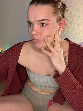 Snapshot of LoreenKinky chatting on February 19, 2026, 7:11 pm LoreenKinky online show from February 19, 2026, 7:11 pm