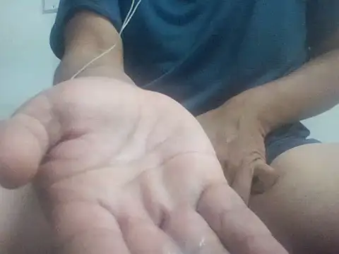 Snapshot of Ronny_Ron chatting on March 9, 2026, 4:43 pm Ronny Ron online show from March 9, 2026, 4:43 pm