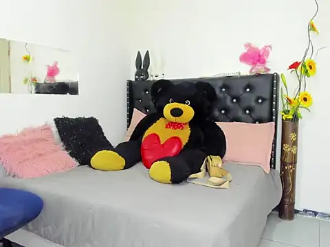 BlakeNoir  online show from April 13, 2026, 12:47 am