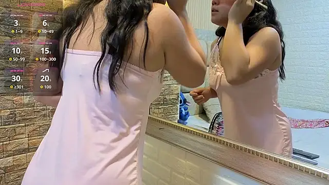 ValeryMorales online show from December 15, 2025, 3:23 am