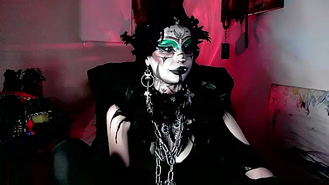 Snapshot of EmpressMorrigan chatting on December 19, 2025, 11:12 am EmpressMorrigan online show from December 19, 2025, 11:12 am