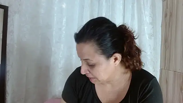 n4ughty friends online show from January 14, 2026, 4:38 am