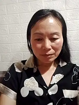 Snapshot of Lili-123k chatting on March 2, 2026, 2:46 pm Lili-123k online show from March 2, 2026, 2:46 pm