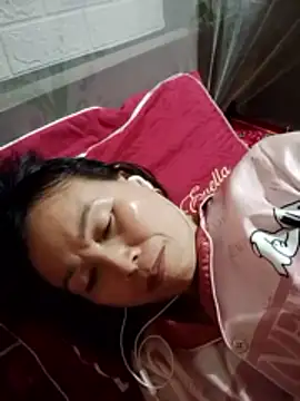 Lili-123k online show from March 7, 2026, 12:54 pm