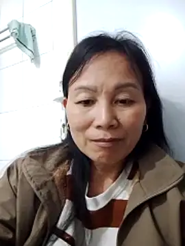 Snapshot of Lili-123k chatting on February 8, 2026, 12:14 pm Lili-123k online show from February 8, 2026, 12:14 pm