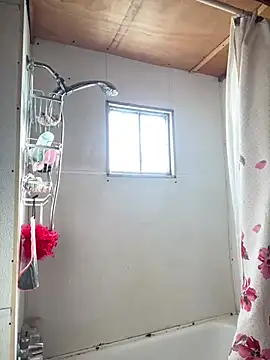 Imnotabatman45 online show from April 8, 2026, 11:17 pm