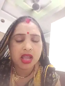 Snapshot of Your-shreya143 chatting on February 14, 2026, 7:19 am Your-shreya143 online show from February 14, 2026, 7:19 am