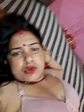 Your-shreya143 online show from May 21, 2026, 10:51 pm