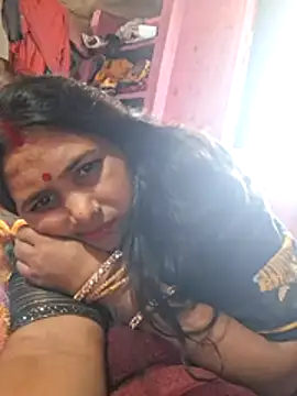 Your-shreya143 online show from May 10, 2026, 8:07 am