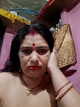 Your-shreya143 online show from May 27, 2026, 11:23 pm