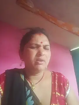 Your-shreya143 online show from May 28, 2026, 11:27 am