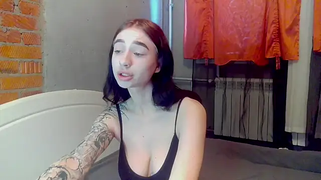 imChatty Alice online show from May 7, 2026, 3:44 am