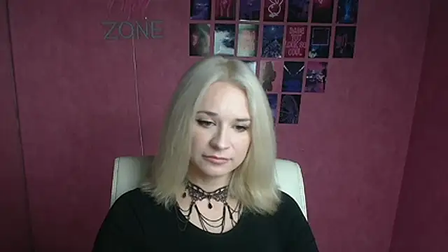 Melodie Aster online show from April 8, 2026, 5:53 am