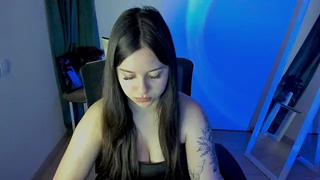 Lilu May online show from May 19, 2026, 12:56 pm