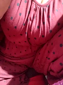 hottyrose69 online show from January 6, 2026, 4:33 pm