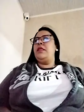 Carameloswing1 online show from December 22, 2025, 11:43 am