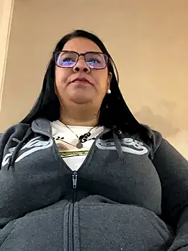 Carameloswing1 online show from January 11, 2026, 12:45 pm