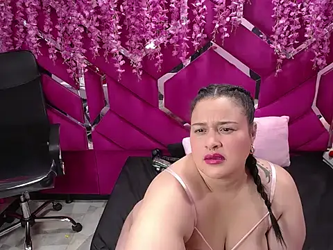 Atena Glow  online show from February 20, 2026, 3:14 am