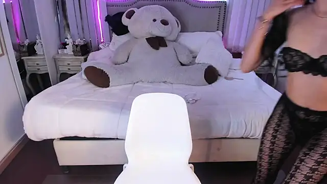 Snapshot of lya__brown chatting on March 3, 2026, 12:23 pm lya brown online show from March 3, 2026, 12:23 pm