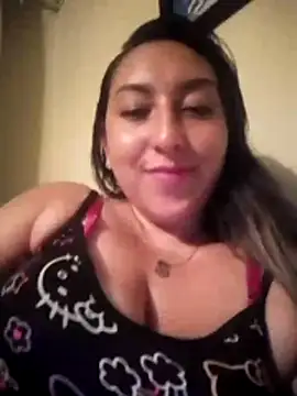 Snapshot of Valeria_montana_ chatting on April 11, 2026, 12:18 am Valeria montana online show from April 11, 2026, 12:18 am