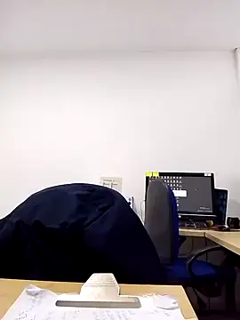 Snapshot of Valeria_montana_ chatting on January 7, 2026, 2:44 pm Valeria montana online show from January 7, 2026, 2:44 pm