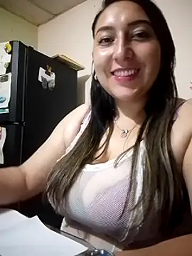 Snapshot of Valeria_montana_ chatting on March 10, 2026, 1:09 am Valeria montana online show from March 10, 2026, 1:09 am