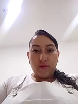 Snapshot of Valeria_montana_ chatting on May 4, 2026, 11:57 am Valeria montana online show from May 4, 2026, 11:57 am