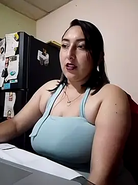 Snapshot of Valeria_montana_ chatting on March 10, 2026, 11:31 pm Valeria montana online show from March 10, 2026, 11:31 pm