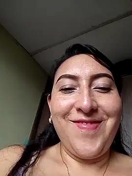 Snapshot of Valeria_montana_ chatting on May 18, 2026, 9:41 pm Valeria montana online show from May 18, 2026, 9:41 pm