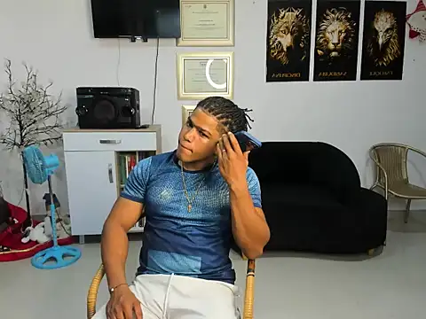 Snapshot of alex_balck chatting on December 16, 2025, 1:43 am alex balck online show from December 16, 2025, 1:43 am