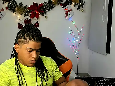 Snapshot of alex_balck chatting on December 18, 2025, 11:36 am alex balck online show from December 18, 2025, 11:36 am