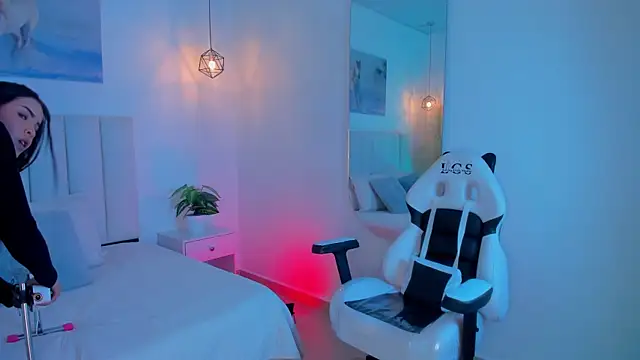 Snapshot of sara_gomez06 chatting on January 7, 2026, 11:43 pm sara gomez06 online show from January 7, 2026, 11:43 pm