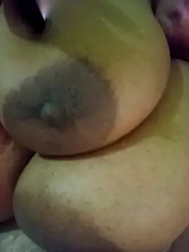 fanii94 online show from April 26, 2026, 12:19 am