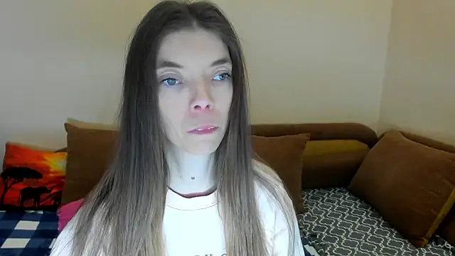 Snapshot of LikaAliston chatting on January 17, 2026, 4:49 am LikaAliston online show from January 17, 2026, 4:49 am