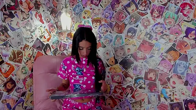 MelanySweett online show from February 3, 2026, 8:14 pm