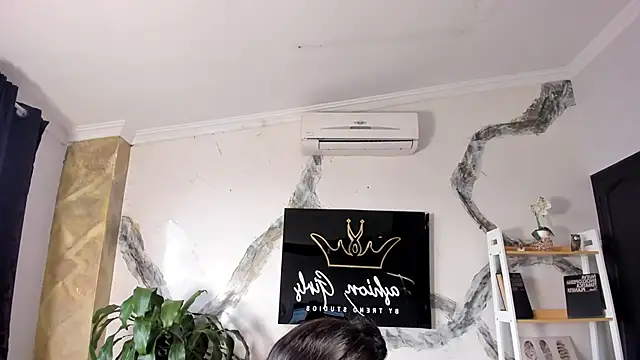 melodysnow  online show from January 8, 2026, 8:48 pm