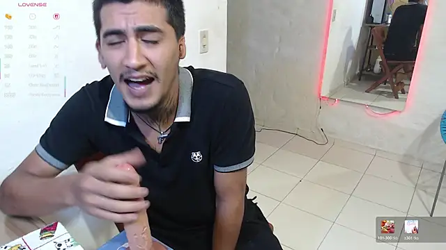 maxI dick33 online show from April 1, 2026, 12:17 pm