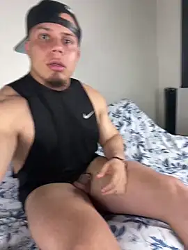 Snapshot of KIRAMA_4U chatting on February 10, 2026, 7:35 pm KIRAMA 4U online show from February 10, 2026, 7:35 pm