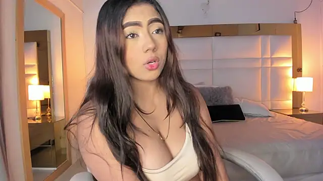 Zoei Moon online show from February 5, 2026, 7:10 pm