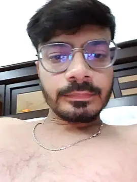 farooq2001 online show from December 2, 2025, 11:06 pm