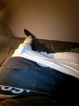 Snapshot of AnonymGerman1 chatting on December 2, 2025, 11:50 pm AnonymGerman1 online show from December 2, 2025, 11:50 pm