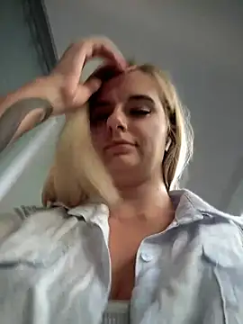 Betsy online show from February 3, 2025, 10:03 am