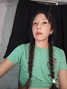 Snapshot of Cristal_azul777 chatting on March 18, 2026, 1:31 am Cristal azul777 online show from March 18, 2026, 1:31 am