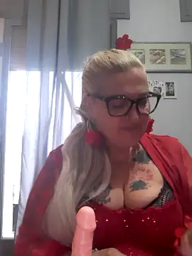 Snapshot of athena80_sexy chatting on December 4, 2025, 1:54 pm athena80 sexy online show from December 4, 2025, 1:54 pm