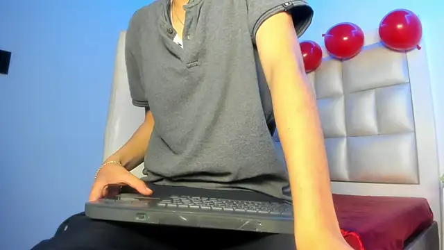 Snapshot of sirio_js chatting on March 11, 2026, 11:43 pm sirio js online show from March 11, 2026, 11:43 pm